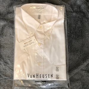 NWT VanHuesen Half Sleeve Dress Shirt
